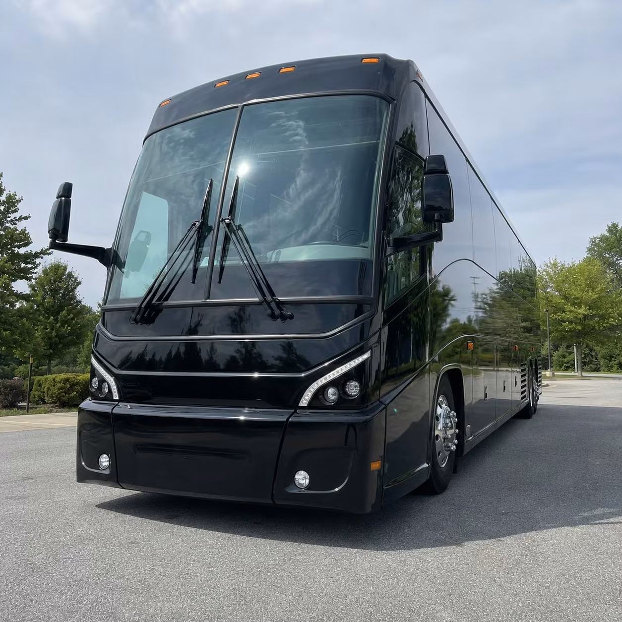 airport transfers and intermodal shuttle services for government groups in hoover